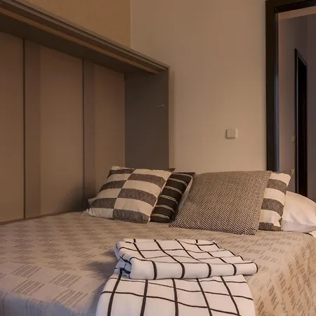 Luxusni Apartman U Centra Prahy * براغ